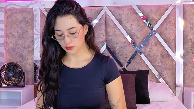 Susa1userma  online show from May 29, 2026, 11:30 am