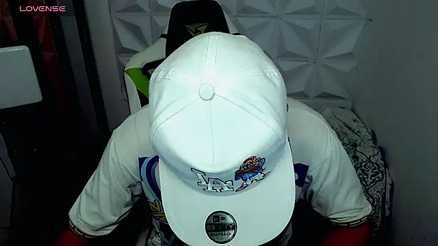 bby santi online show from December 5, 2024, 12:44 pm