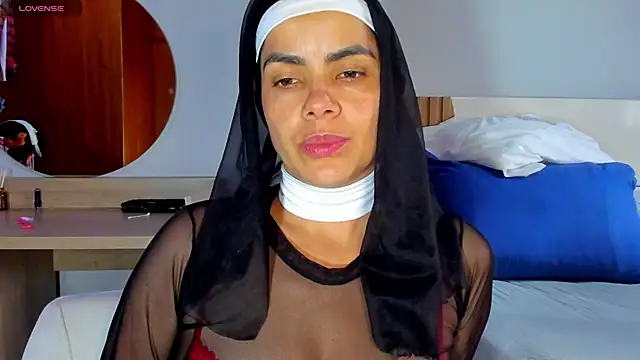 ClaraMariaMon online show from March 7, 2025, 6:54 pm