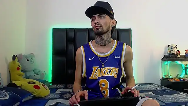 Snapshot of Brutal_Sex_Fucking chatting on June 20, 2026, 1:58 pm Brutal Sex Fucking online show from June 20, 2026, 1:58 pm