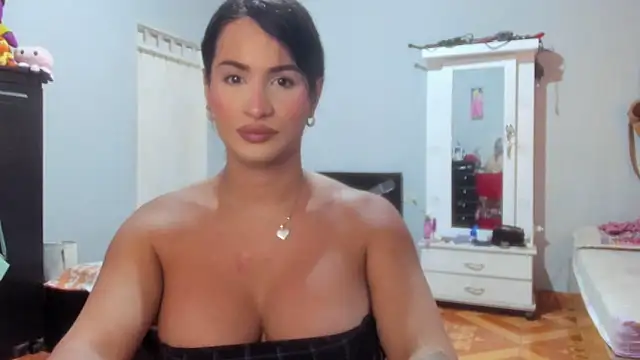 jennifer ts online show from October 29, 2025, 5:36 pm