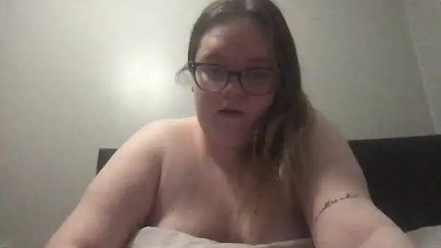 honeyyy24 online show from January 18, 2026, 11:19 pm