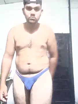 travieso2893 online show from April 1, 2026, 3:29 am