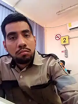 EnriquePersian197 online show from January 30, 2025, 6:43 pm