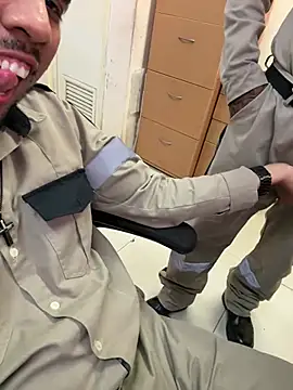 EnriquePersian197 online show from March 15, 2025, 12:25 am