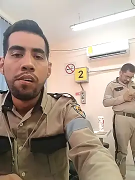 EnriquePersian197 online show from September 15, 2025, 7:03 pm