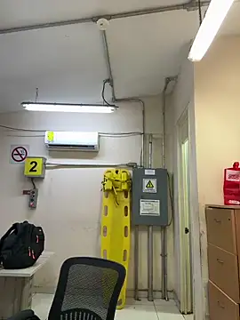 EnriquePersian197 online show from October 15, 2025, 1:06 am