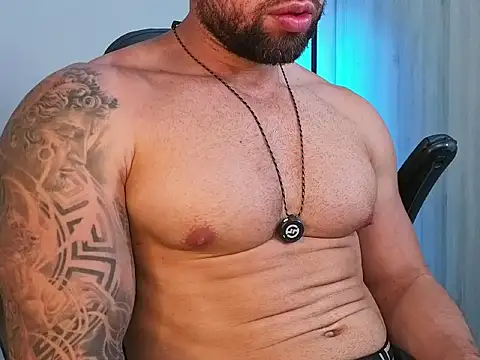 OwenMaximus814 online show from July 16, 2026, 6:14 pm