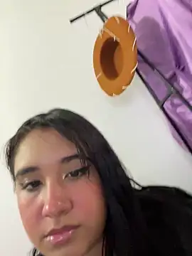 melyescobar online show from January 21, 2025, 12:07 pm