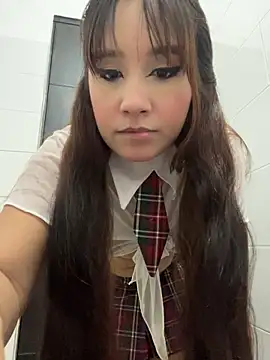 melyescobar online show from April 25, 2026, 3:53 am