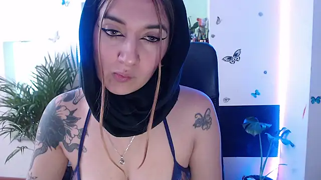 Lia-mitch online show from September 19, 2025, 6:19 pm