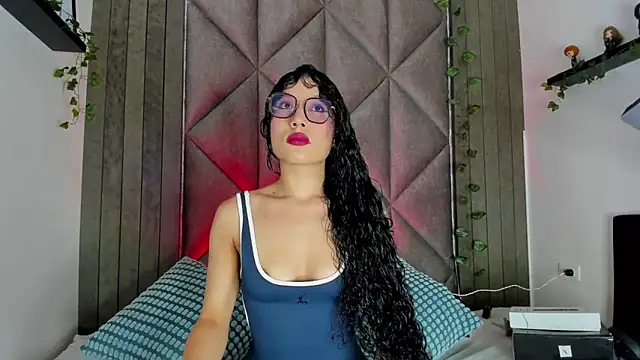 BriaConner  online show from March 11, 2026, 2:50 am