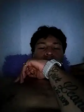Erickleandro online show from October 24, 2025, 2:08 am