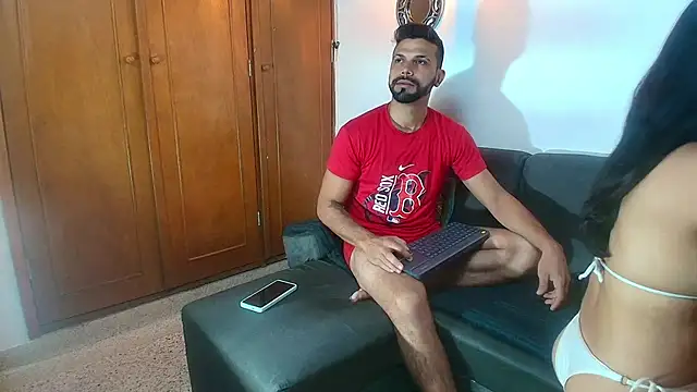 Snapshot of max_ashley_mds chatting on December 18, 2025, 1:28 pm max ashley mds online show from December 18, 2025, 1:28 pm