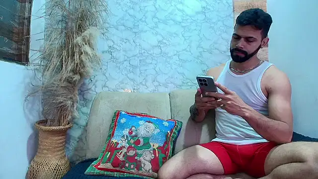 Snapshot of max_ashley_mds chatting on February 13, 2026, 1:40 pm max ashley mds online show from February 13, 2026, 1:40 pm