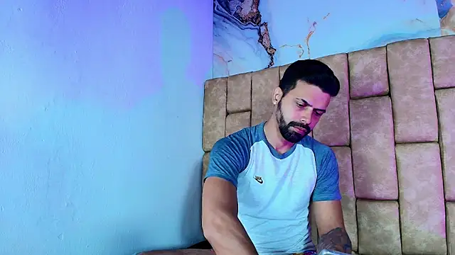 Snapshot of max_ashley_mds chatting on February 25, 2026, 1:43 pm max ashley mds online show from February 25, 2026, 1:43 pm