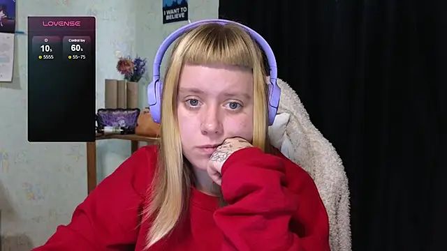 June shy0 online show from October 16, 2025, 11:55 am