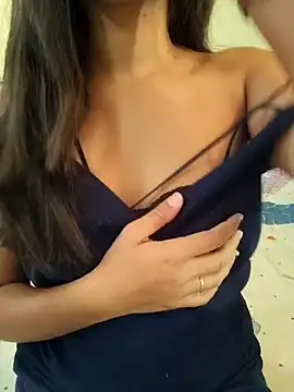 Snapshot of Meenakshi_ chatting on December 13, 2024, 1:48 am Meenakshi  online show from December 13, 2024, 1:48 am