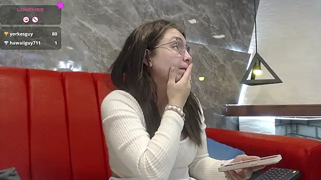  isaabellaa online show from March 10, 2025, 2:26 pm