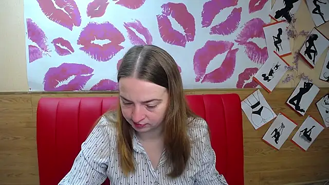 FreyaDak online show from October 18, 2025, 5:10 am