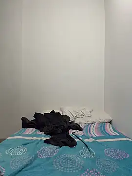 Sweetnaughtygirl  online show from March 8, 2026, 2:32 pm