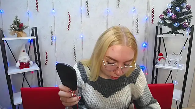 BeatriceFly online show from January 5, 2025, 2:08 pm