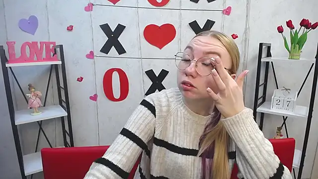 BeatriceFly online show from January 27, 2025, 6:30 am