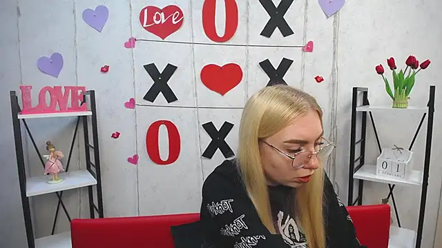 BeatriceFly online show from February 1, 2025, 1:41 pm