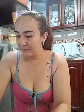 skayhot  online show from January 18, 2026, 2:10 pm