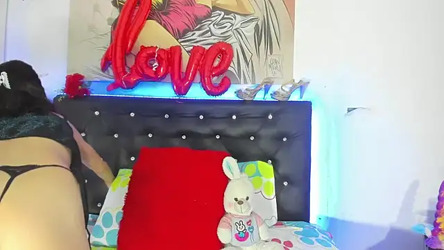 YUKIODAVIS online show from September 26, 2025, 12:58 am