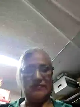 Snapshot of Edged_Hot69 chatting on December 5, 2024, 2:00 pm Edged Hot69 online show from December 5, 2024, 2:00 pm