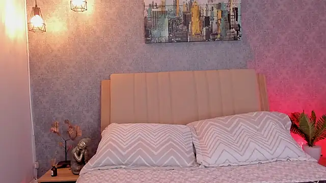 DahianaWalcott online show from January 18, 2025, 12:13 am