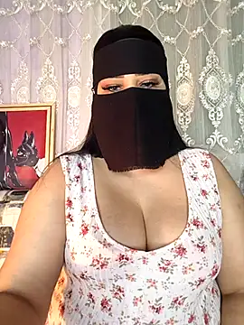 Cat Sharisa online show from November 19, 2025, 7:25 pm