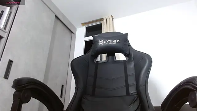 miss valery2 online show from April 10, 2026, 5:23 am