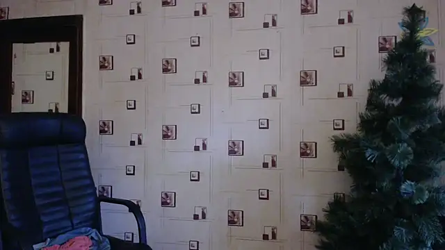 TasyaBigTTs online show from December 20, 2024, 12:05 pm