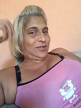 Goodgirlsue 77 online show from April 2, 2026, 6:44 am