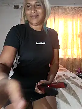 Goodgirlsue 77 online show from April 4, 2026, 2:25 pm