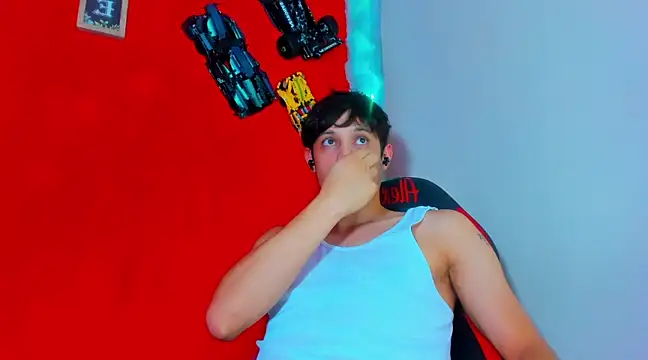 LilOwen  online show from March 7, 2025, 11:38 pm