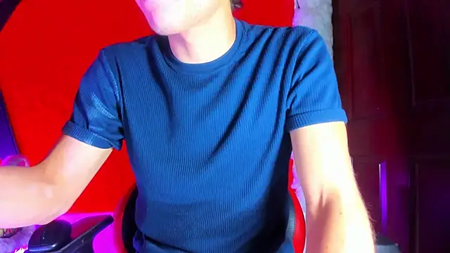 LilOwen  online show from March 28, 2026, 5:45 pm