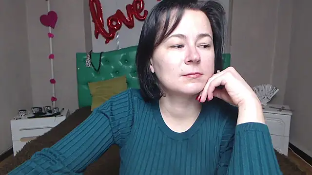 MarieSho online show from March 4, 2026, 7:25 am