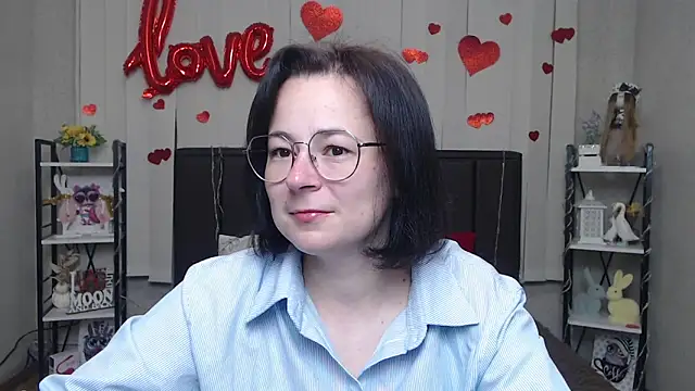 Snapshot of MarieSho chatting on May 28, 2026, 5:38 am MarieSho online show from May 28, 2026, 5:38 am