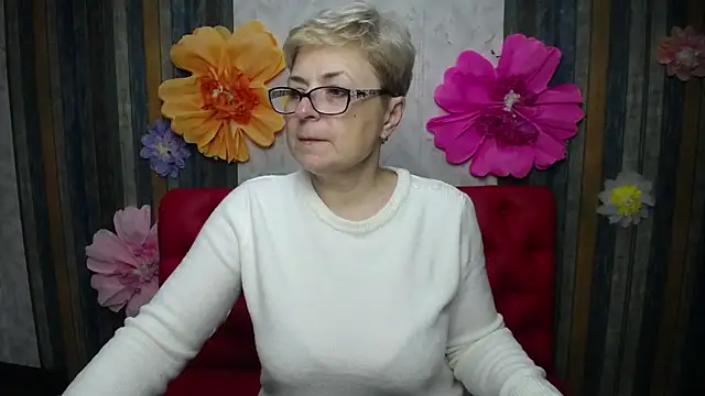 EmiliaGree online show from April 11, 2026, 5:06 pm