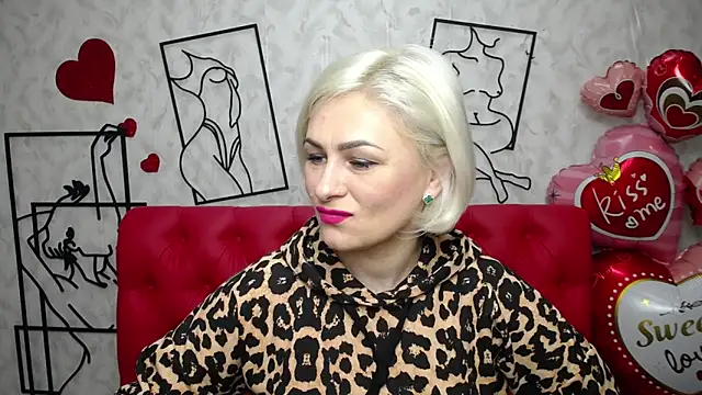 OliviaHorst online show from March 5, 2025, 6:44 am