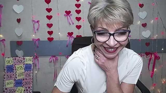 EllaBonito online show from February 21, 2025, 9:34 am