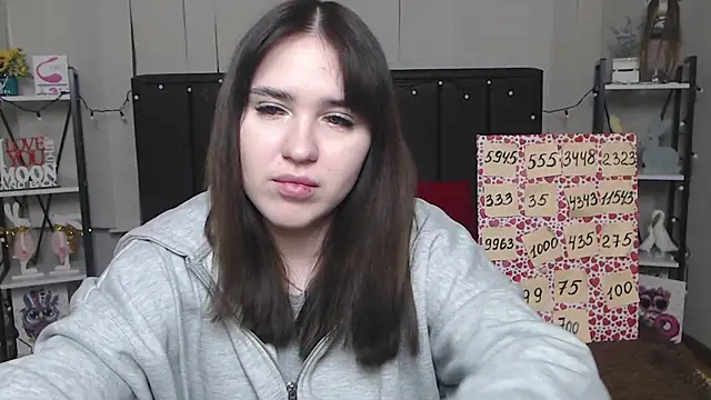 LauraHlot online show from February 3, 2025, 12:58 am