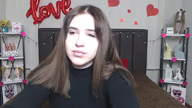 LauraHlot online show from February 15, 2025, 9:48 pm