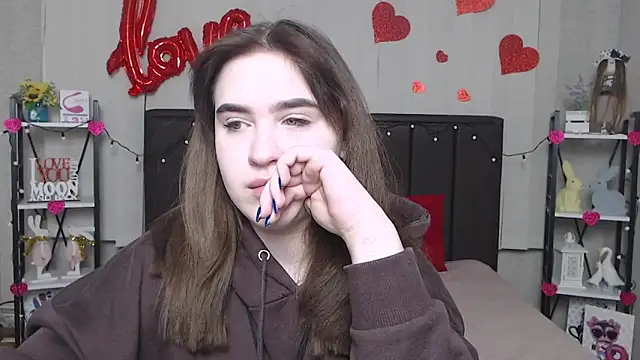 LauraHlot online show from February 24, 2025, 6:15 pm