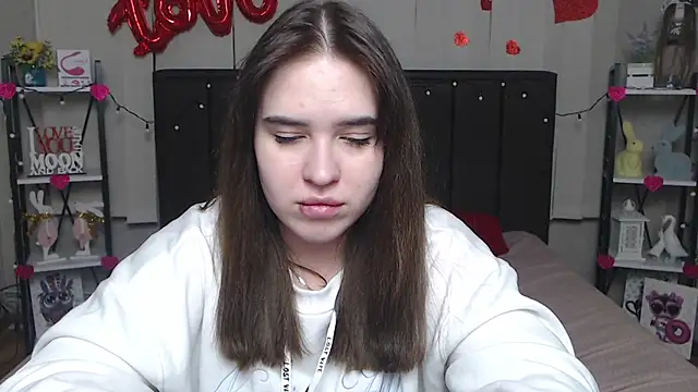 LauraHlot online show from March 7, 2025, 4:57 am