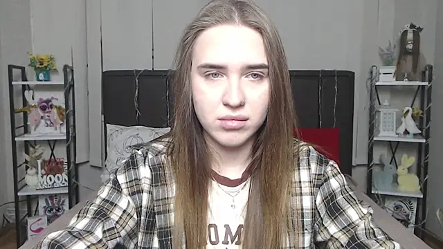 LauraHlot online show from January 15, 2026, 6:44 pm