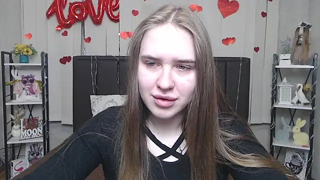 Snapshot of LauraHlot chatting on May 29, 2026, 5:38 am LauraHlot online show from May 29, 2026, 5:38 am
